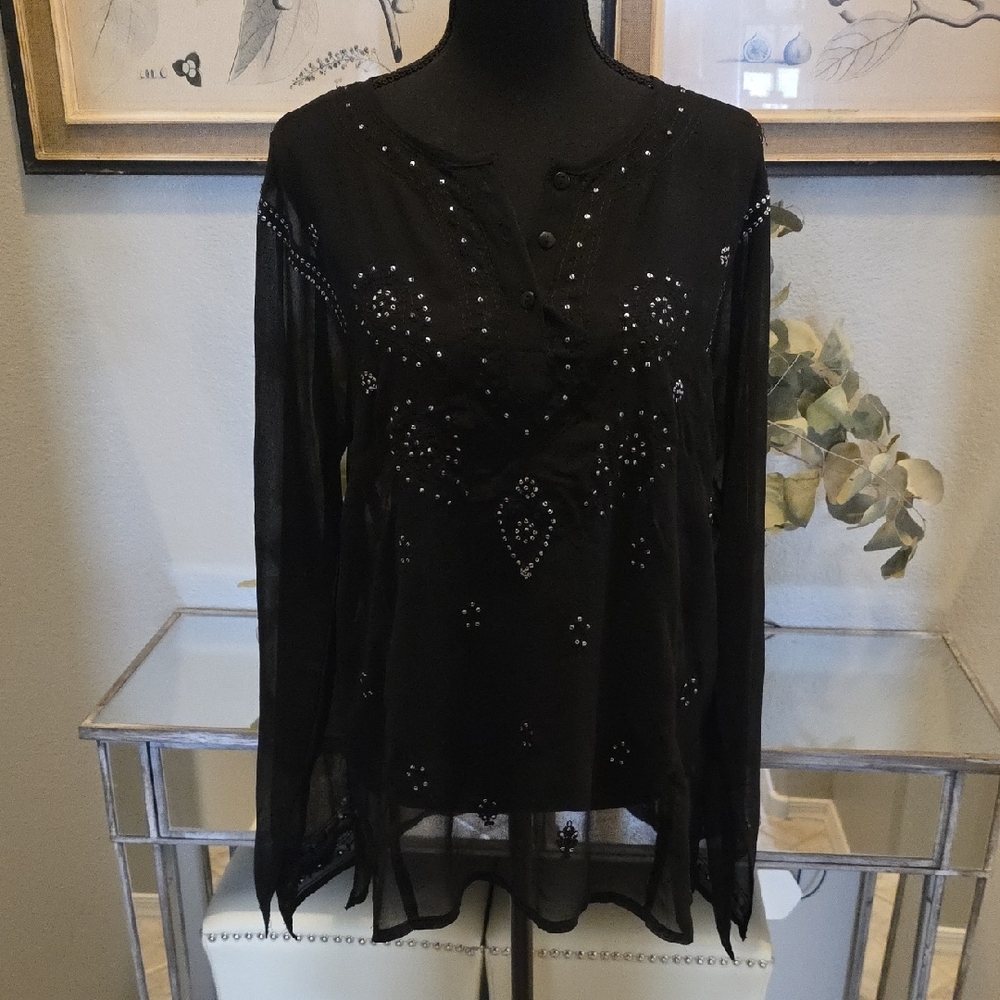 Elegant Black Embroidered Blouse